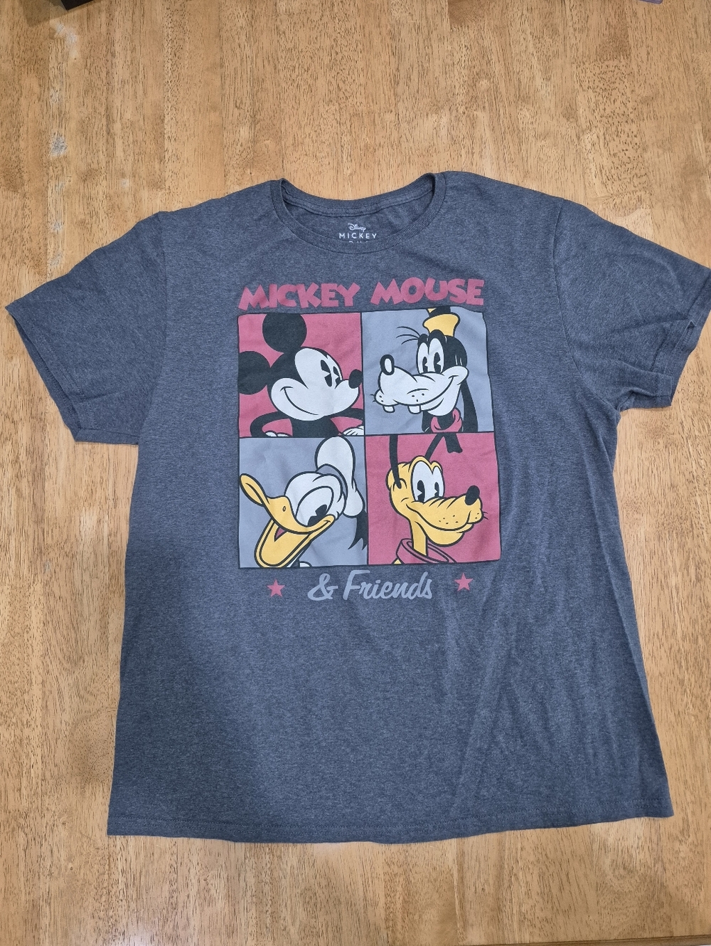 🔥 EUC Mickey Mouse & Friends Graphic Tee Charcoal Gray Unisex